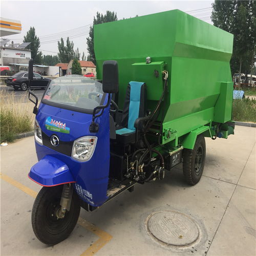 家禽養(yǎng)殖新利器 機動式養(yǎng)殖草料撒料車與攪拌投料機的應(yīng)用與優(yōu)勢